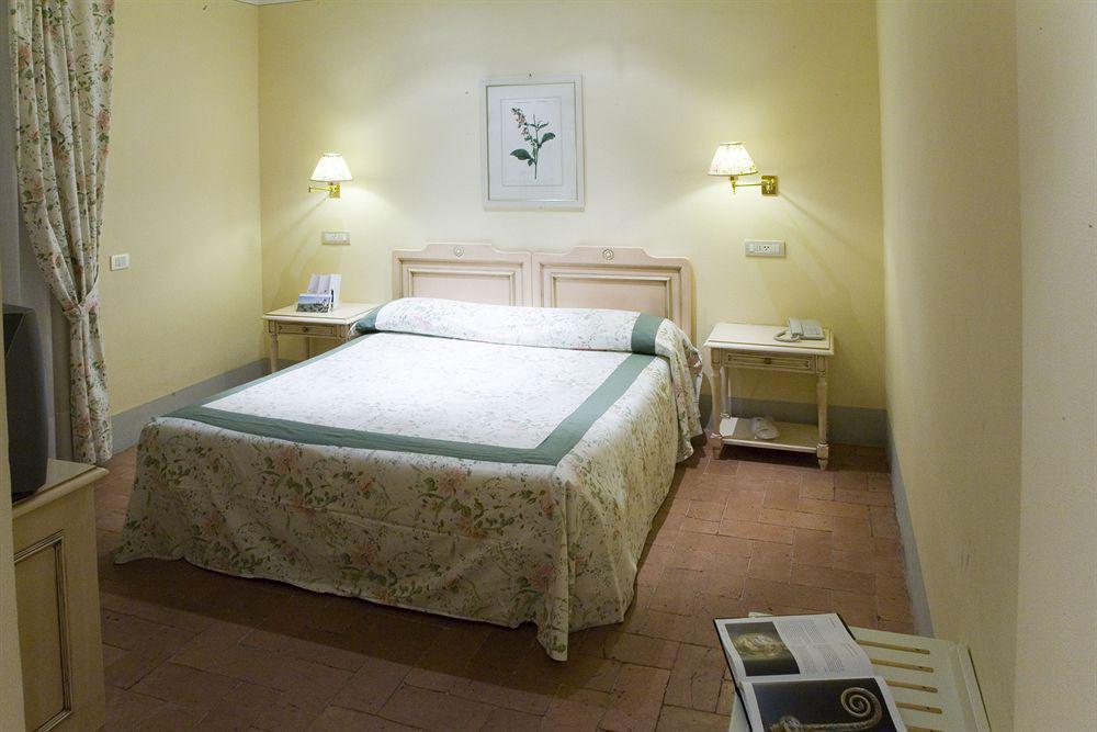 Villasanpaolo Resort & Spa San Gimignano Room photo